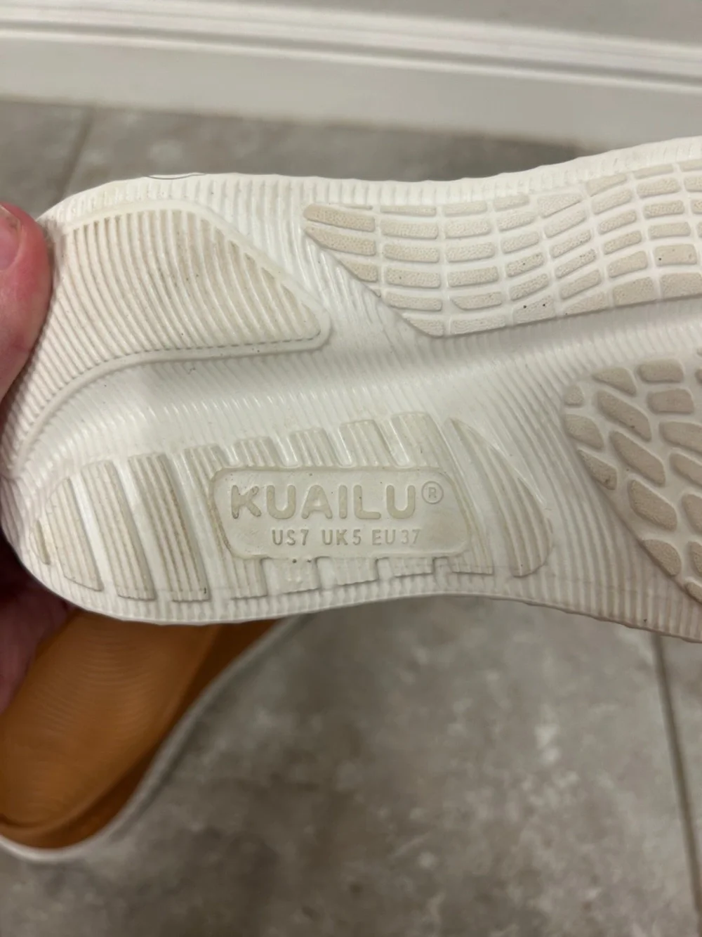 KuaiLu Womens Recovery Sandals Size 7